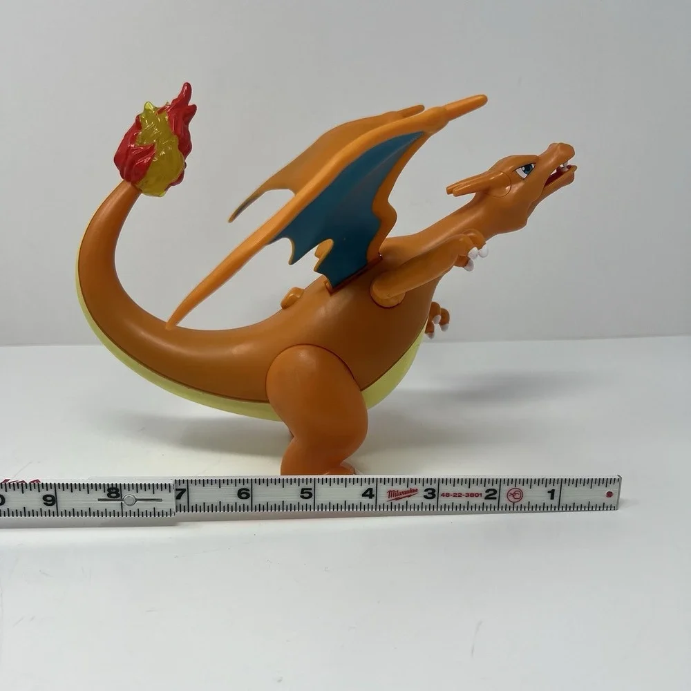 Pokemon Flame & Flight Charizard Deluxe 8
